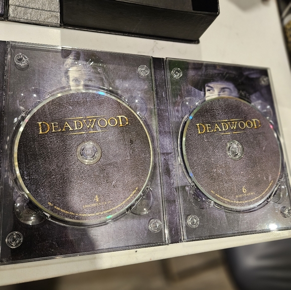 Deadwood season 3 - Picture 7 of 7